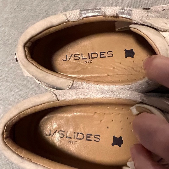 J/SLIDES Sz 9 Cream Leather & Silver Metallic Calfhair Sneakers Exc Cond - Picture 6 of 9